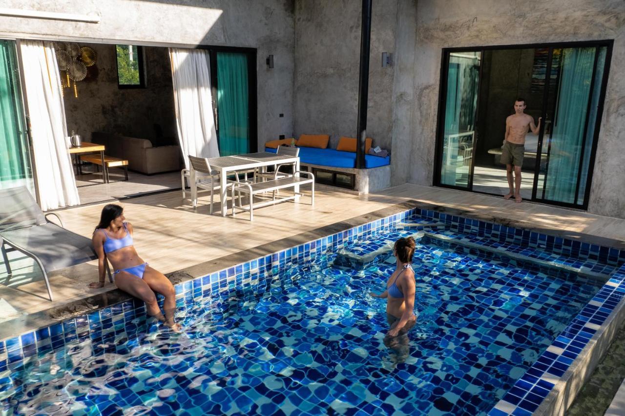 Stylish Pool Villa - 10 Mins Walk To The Beach Ko Lanta エクステリア 写真